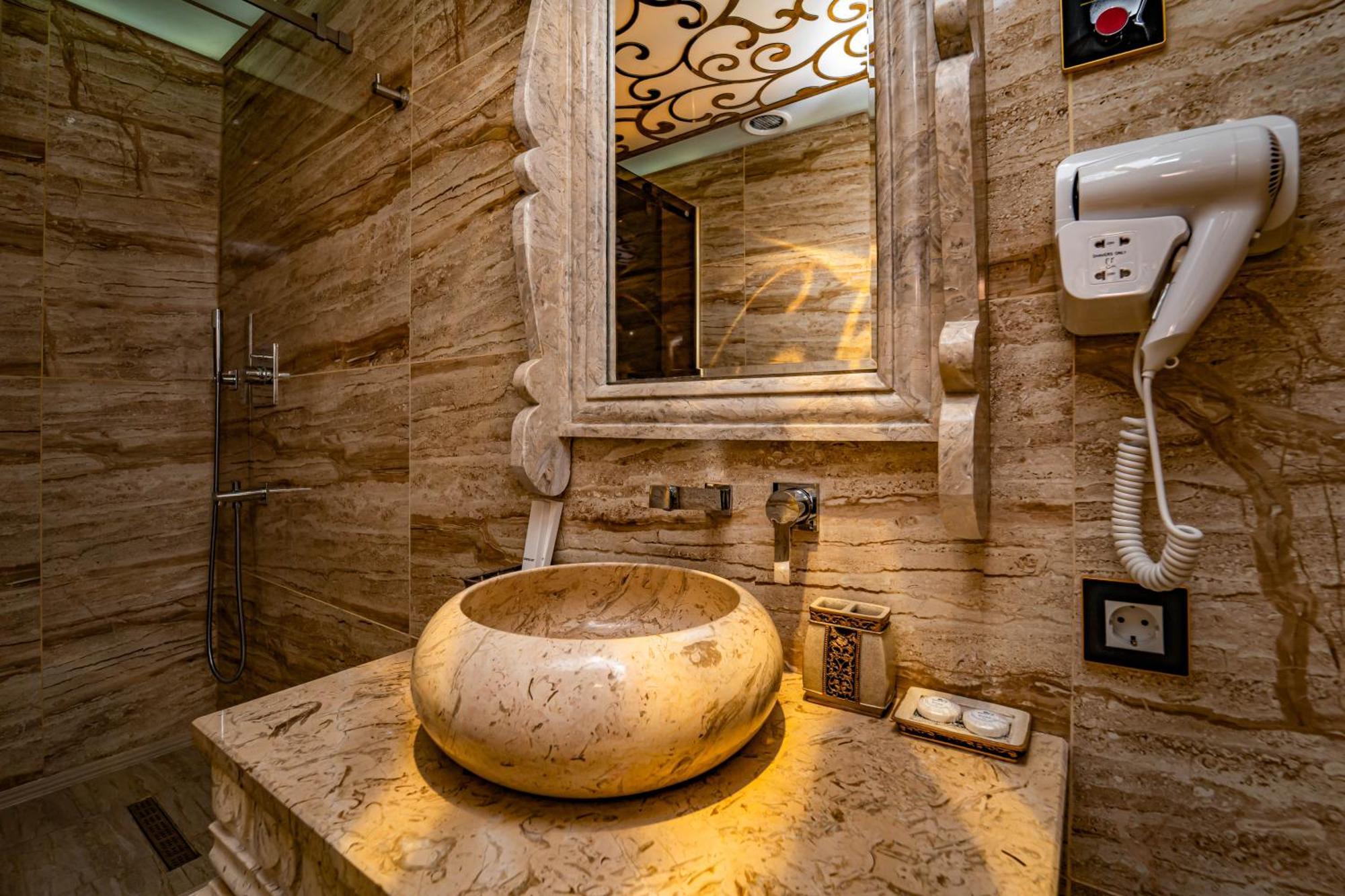 Hotel Aqua Freedom Tiflis Exterior foto
